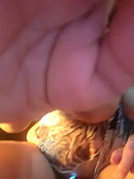 LAURAFOCOSA online show from 6, 3, 2026