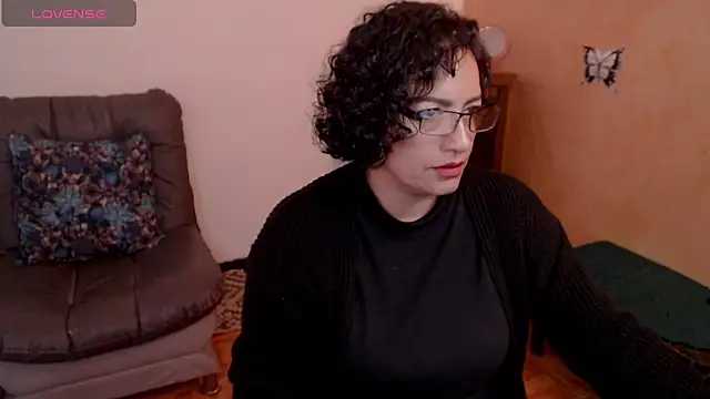 scarlet wet online show from 7, 2, 2025