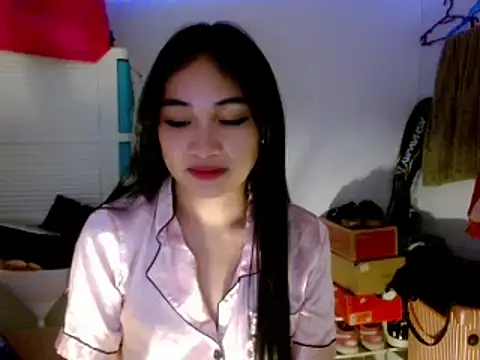 SweetLilly 18 online show from 15, 3, 2025