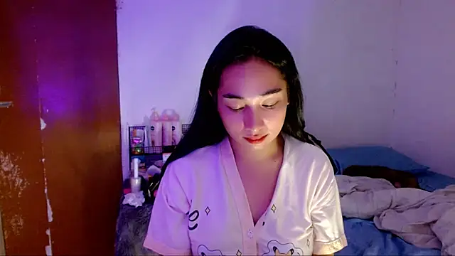 SweetLilly 18 online show from 26, 9, 2025