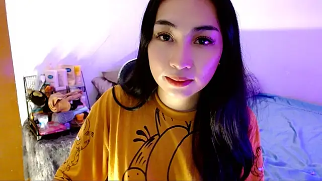 SweetLilly 18 online show from 3, 11, 2025