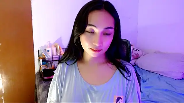 SweetLilly 18 online show from 20, 10, 2025