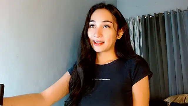 Snapshot of SweetLilly_18 chatting on 18, 7, 2026 SweetLilly 18 online show from 18, 7, 2026