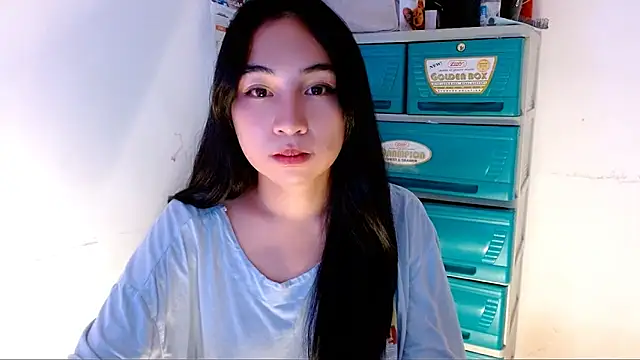 SweetLilly 18 online show from 18, 9, 2025