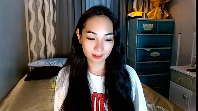 SweetLilly 18 online show from 23, 5, 2026