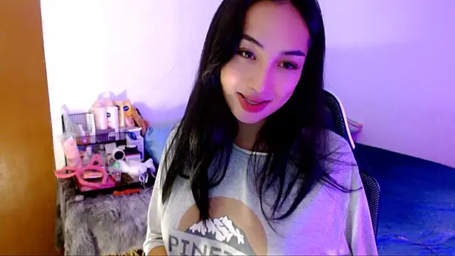 SweetLilly 18 online show from 12, 10, 2025