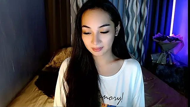 SweetLilly 18 online show from 6, 5, 2026