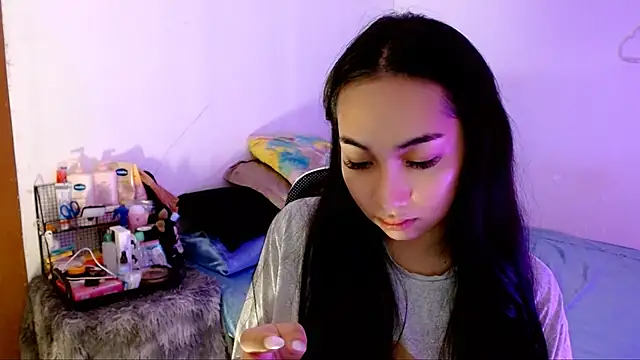 SweetLilly 18 online show from 8, 11, 2025