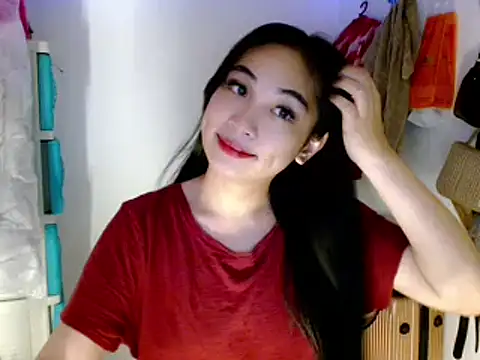 SweetLilly 18 online show from 13, 3, 2025