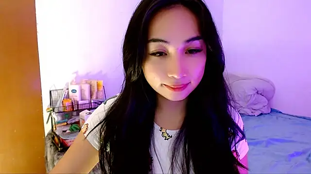 SweetLilly 18 online show from 1, 11, 2025