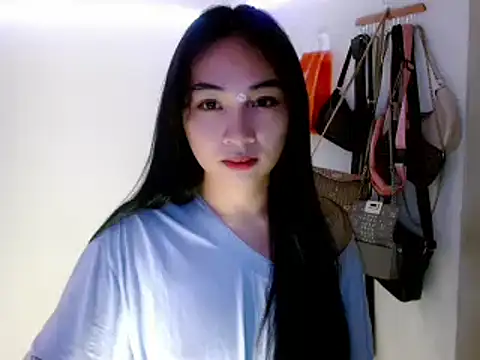 SweetLilly 18 online show from 10, 3, 2025