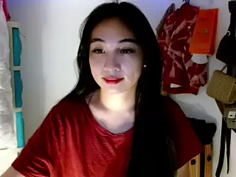 SweetLilly 18 online show from 13, 3, 2025