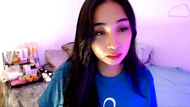 SweetLilly 18 online show from 2, 11, 2025