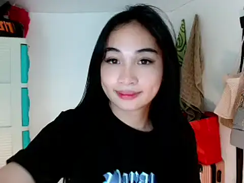 SweetLilly 18 online show from 20, 2, 2025