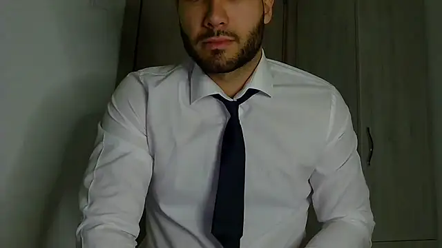 Snapshot of Justynn1 chatting on 8, 10, 2025 Justynn1 online show from 8, 10, 2025