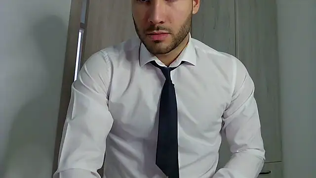 Snapshot of Justynn1 chatting on 21, 2, 2025 Justynn1 online show from 21, 2, 2025