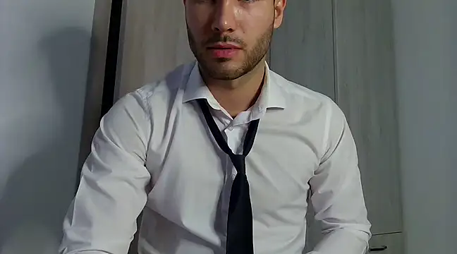 Snapshot of Justynn1 chatting on 28, 2, 2025 Justynn1 online show from 28, 2, 2025