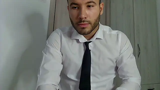 Snapshot of Justynn1 chatting on 28, 1, 2025 Justynn1 online show from 28, 1, 2025