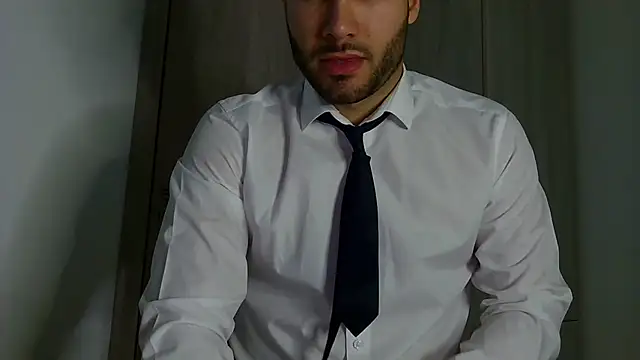 Snapshot of Justynn1 chatting on 30, 10, 2025 Justynn1 online show from 30, 10, 2025