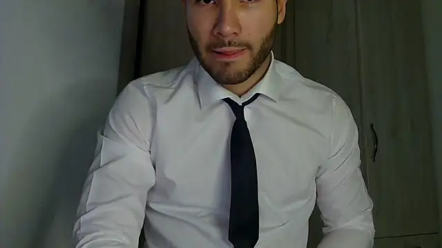 Snapshot of Justynn1 chatting on 5, 12, 2025 Justynn1 online show from 5, 12, 2025