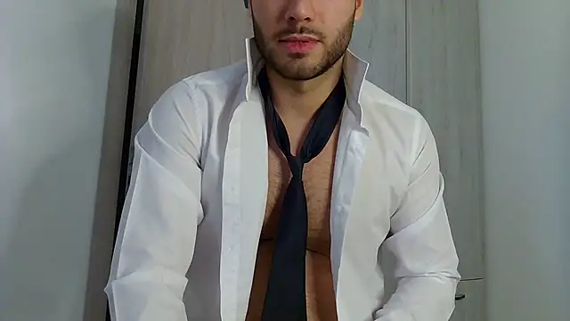 Snapshot of Justynn1 chatting on 24, 2, 2025 Justynn1 online show from 24, 2, 2025