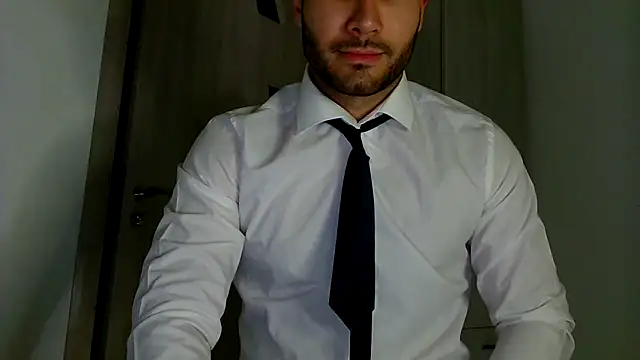 Snapshot of Justynn1 chatting on 19, 10, 2025 Justynn1 online show from 19, 10, 2025