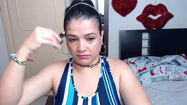 GlendaStarx online show from 11, 2, 2026