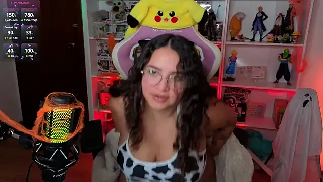 Snapshot of Sweet_sully__ chatting on 31, 10, 2025 Sweet sully online show from 31, 10, 2025