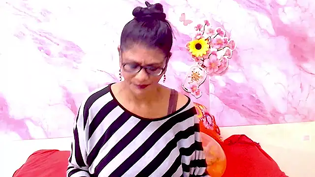 IndianAllure online show from 17, 2, 2026