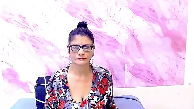 IndianAllure online show from 18, 10, 2025