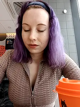 Frost foxy online show from 12, 2, 2025