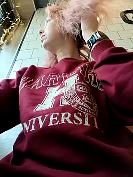 Frost foxy online show from 12, 10, 2025