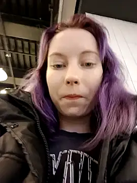 Frost foxy online show from 15, 2, 2025