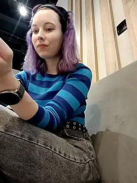 Frost foxy online show from 22, 2, 2025