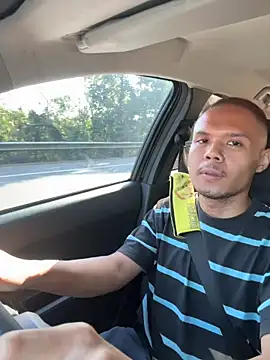 Snapshot of EllisZlatan chatting on 3, 3, 2026 EllisZlatan online show from 3, 3, 2026