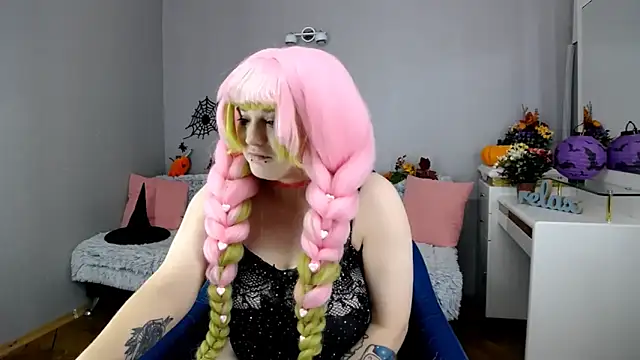 Estheri online show from 29, 10, 2025