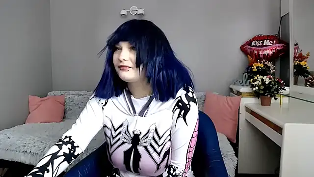 Estheri online show from 3, 2, 2026