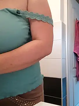 Elza01 online show from 8, 10, 2025