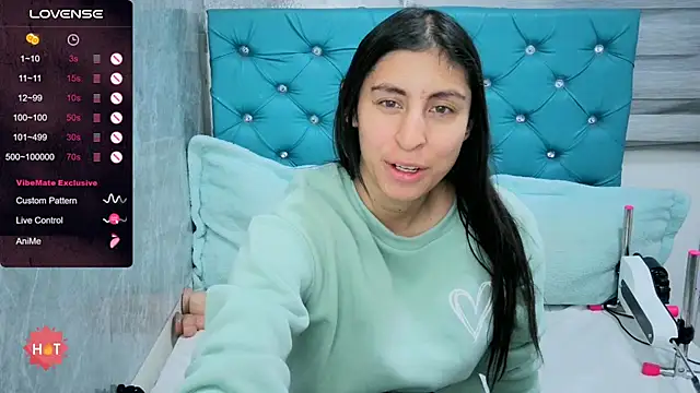 MAARYMOON online show from 5, 11, 2025