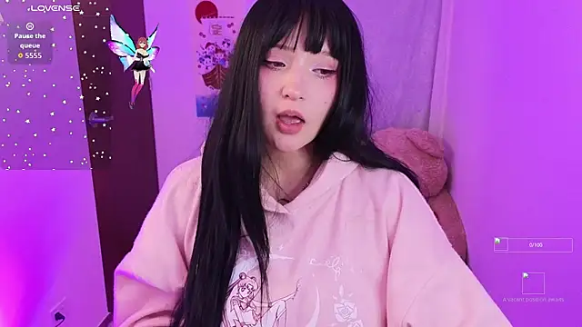 KuroChan420 online show from 9, 9, 2025