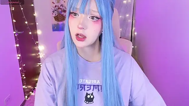 KuroChan420 online show from 19, 12, 2025