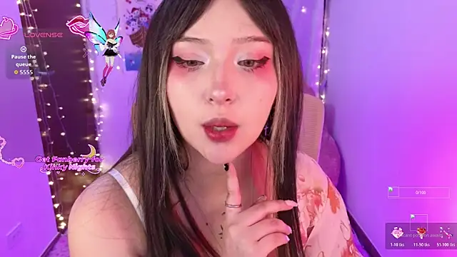 KuroChan420 online show from 12, 11, 2025