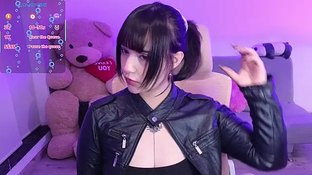 Snapshot of KuroChan420 chatting on 19, 7, 2026 KuroChan420 online show from 19, 7, 2026