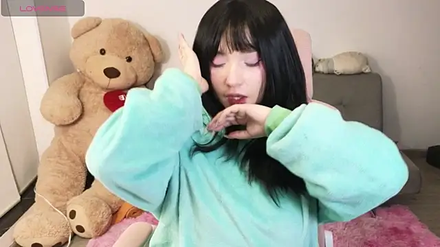 KuroChan420 online show from 18, 4, 2026