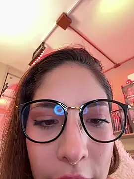 Zoe Bae online show from 13, 2, 2026