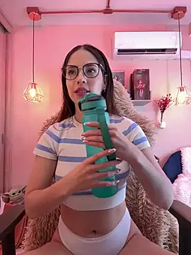 Zoe Bae online show from 11, 2, 2025