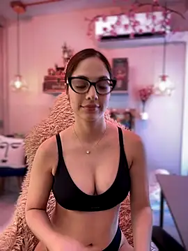 Zoe Bae online show from 18, 9, 2025