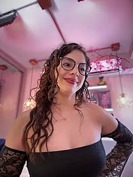 Zoe Bae online show from 7, 7, 2026