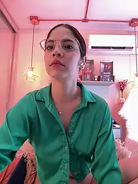 Zoe Bae online show from 17, 3, 2025