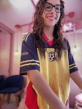 Zoe Bae online show from 3, 7, 2026